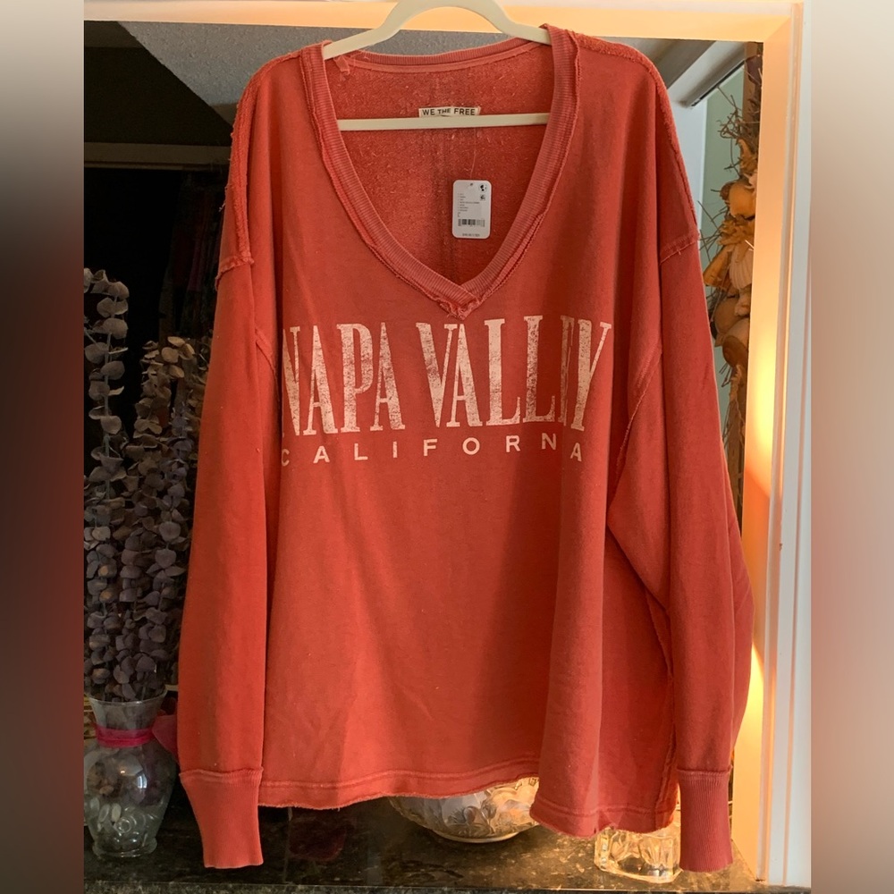 Free People Venice V Neck NapaValley size L
NWT, Rose Sienna